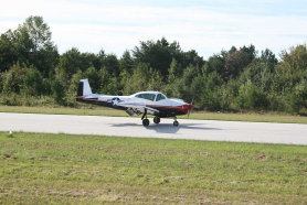 fly_in_fun021001.jpg